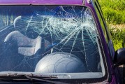 如何打開小車前蓋？打開小車前蓋有哪些步驟和注意事項？