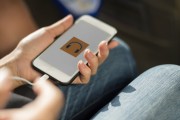 如何在二手市場購買和使用Apple iPhone時(shí)，進(jìn)行ID的注冊與管理，如何在二手市場購買Apple iPhone時(shí)，確保ID的安全與管理