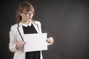 注冊護士如何應對職業發展中的挑戰與機遇，護士職業發展攻略，挑戰與機遇的應對之道