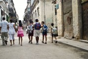 “美以是地區局勢持續緊張的主要原因” 伊朗民眾舉行反美、反以集會