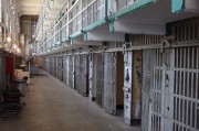 買的房子臨近交付，樣板間卻被拆除？官方認定違規，開發商稱“這是誤會”