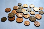 越南國有銀行以每兩8,350萬越南盾的價格出售黃金 價格較上次有所下調