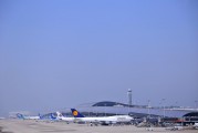 上海機(jī)場(chǎng)：7月份浦東國際機(jī)場(chǎng)旅客吞吐量同比增長23.9%