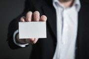 美媒稱拜登在民主黨人會議上發聲，“沒人能讓我出局，我會競選到底”