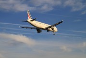 關(guān)注！C919飛機今晚交付！中航系應(yīng)聲大漲，國防軍工ETF（512810）逆市漲1.18%終結(jié)8連陰！