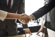 網站流量算錢？這是一個讓許多企業和個人都感興趣的話題。，網站流量背后，算賬與決策
