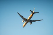 夢中的飛翔之翼——飛機在天空的壯麗舞姿，飛機在天空的壯麗舞姿，夢中的飛翔之翼
