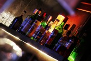 夢游酒吧之夜——一場夢幻的邂逅，夢游酒吧之夜，夢幻邂逅的旅程