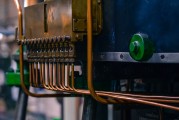 網絡世界的掛機流量現象，揭示其背后的社會問題與解決方案，網絡游戲掛機流量的成因及其對社會的影響，一項基于數據和案例的研究