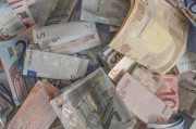 機構：英國國內銀行相對不受全球貿易沖擊影響