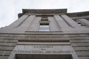 特朗普政府被爆：計劃將美國國際開發署全球1萬多名雇員裁到294人