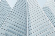 天健集團：深圳市綜合交通與市政工程設計研究總院有限公司為公司參股公司，公司持有其18%的股權