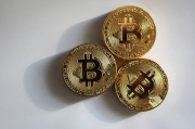 Coinbase(COIN.US)將于年底前在歐盟下架不合規的穩定幣