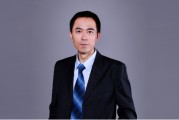 鷹瞳科技創始人張大磊：鷹瞳萬語大模型與應用探索