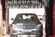洗車精使用方法有哪些？這一產品對車輛清潔有何益處？