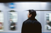 夢(mèng)中的時(shí)間緊迫，趕火車的焦慮與挑戰(zhàn)，夢(mèng)中的時(shí)間緊迫，趕火車的焦慮與挑戰(zhàn)