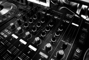 揭秘DJ網站排名，如何打造頂級音樂平臺？，打造頂級DJ音樂平臺，揭秘網站排名策略
