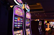 一步即可擁有超大規模即時戰斗場景的Step Free Game——劍之王，劍之王，輕松實現超大規模即時戰斗的劍道大師