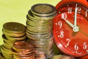 貨幣基金和現金管理類理財產品近7日年化收益率雙雙跌破1.9%，規模分化！發生了什么？