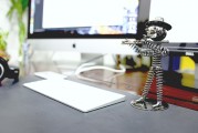 網絡推廣中的瓶頸與解決方案——看如何讓網站吸引更多的流量，優化網絡推廣策略，提高網站流量的途徑和方法