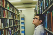 大學校長發問：如果梁文鋒讀博士，還有今天的DeepSeek嗎？
