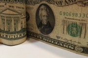 興證國際附屬購買本金總額600萬美元的票據