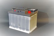 如何為汽車充電以確保電池壽命？充電時應注意哪些技術細節？