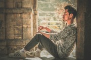 夢中驚醒，朋友向我借錢