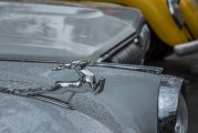 如何正確使用汽車杯架？這種設(shè)計(jì)有哪些實(shí)用功能？