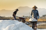 夢到守靈，一場心靈的旅程，夢中的守靈之旅，心靈的覺醒