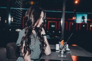 夢中的裸露之謎，我為何夢見自己沒衣服穿？