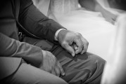 老婆夢到老公出車禍的心理解析與應(yīng)對策略，老婆夢到老公出車禍的心理解析與應(yīng)對策略