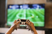 港版PS4并非沒有免費游戲。在港版PS4上，玩家可以選擇付費購買游戲來獲得更多的功能和游戲資源。以下是港版PS4的一些免費游戲供你選擇。，港版PS4用戶下載及免費游戲下載