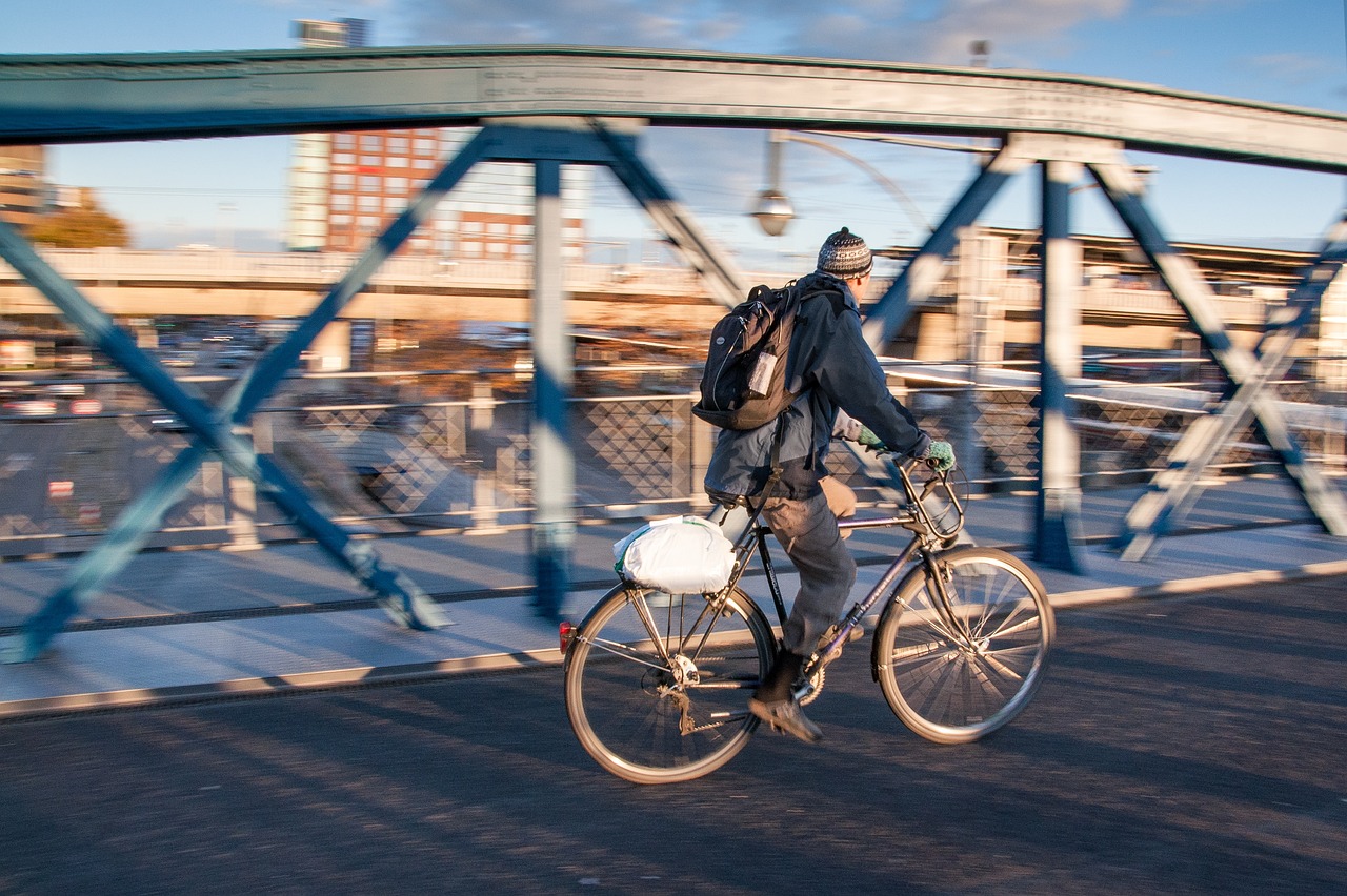 夢到騎摩托車，究竟是何預兆？