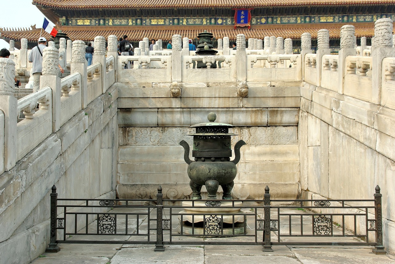 夢到墓地，解讀夢境中的預兆與深層含義