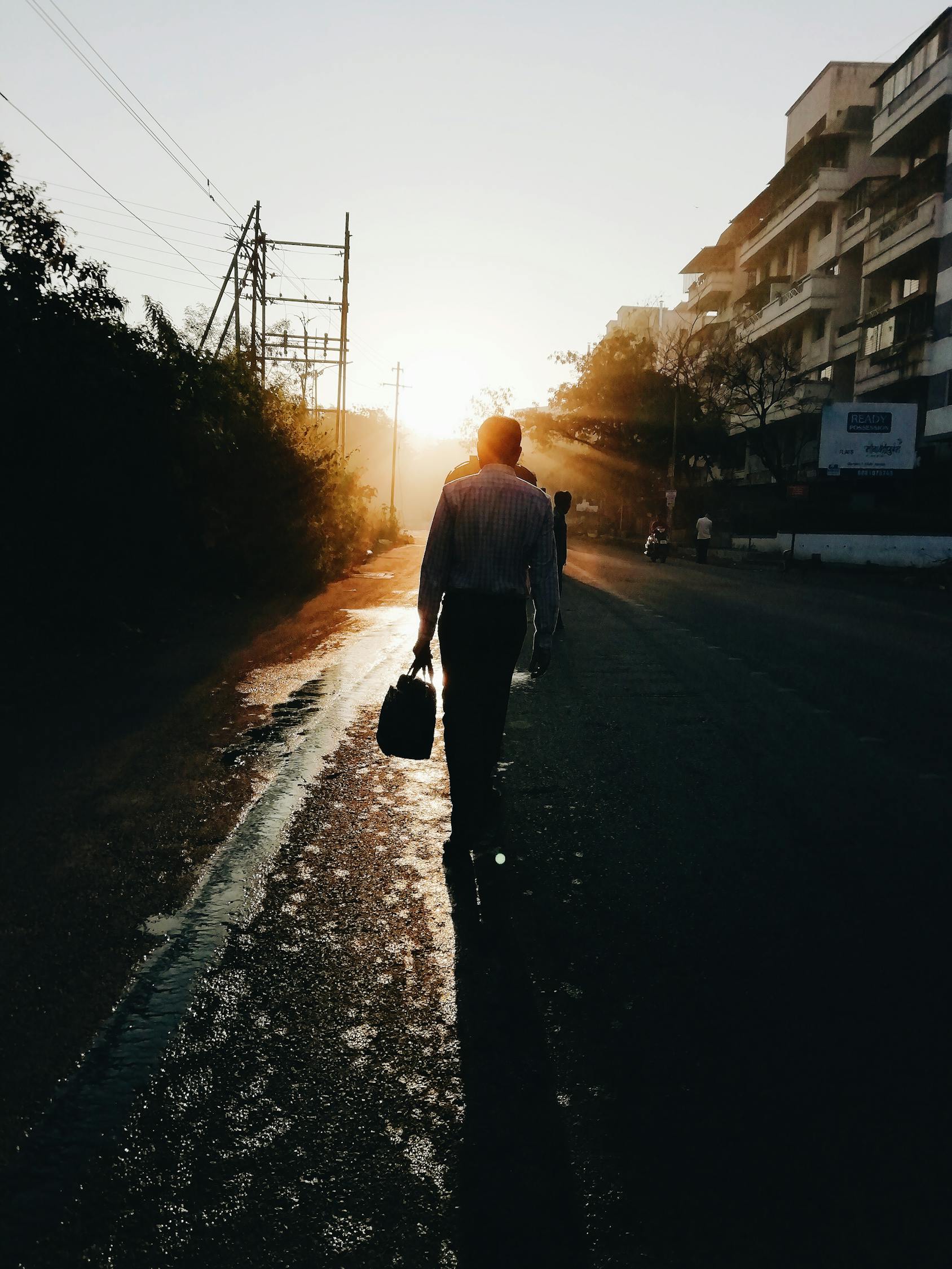 夢中的驚險之旅——一次撞車夢的深度解析