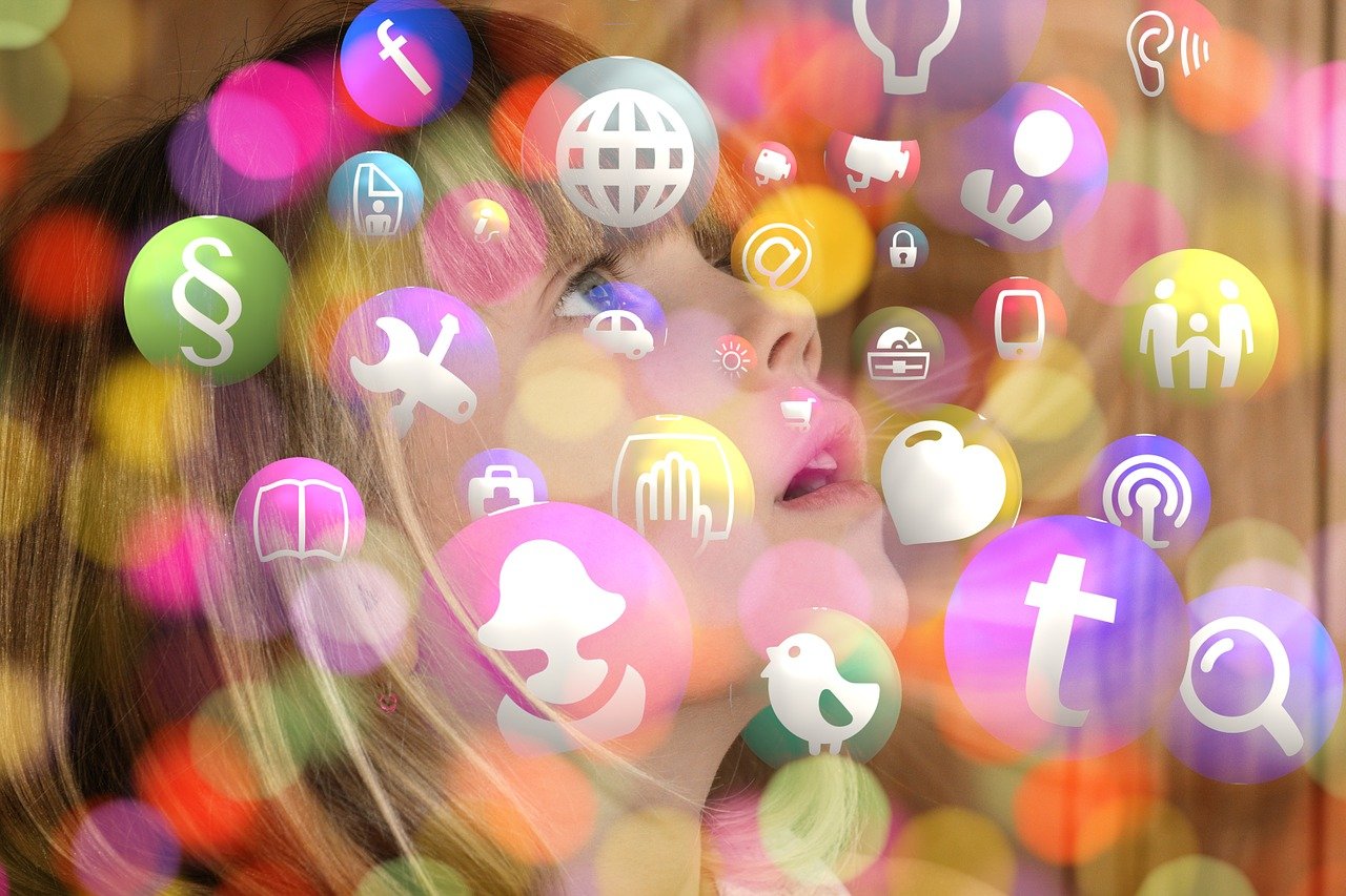 芭比化妝游戲，一款讓女生們愛上化妝的全新APP