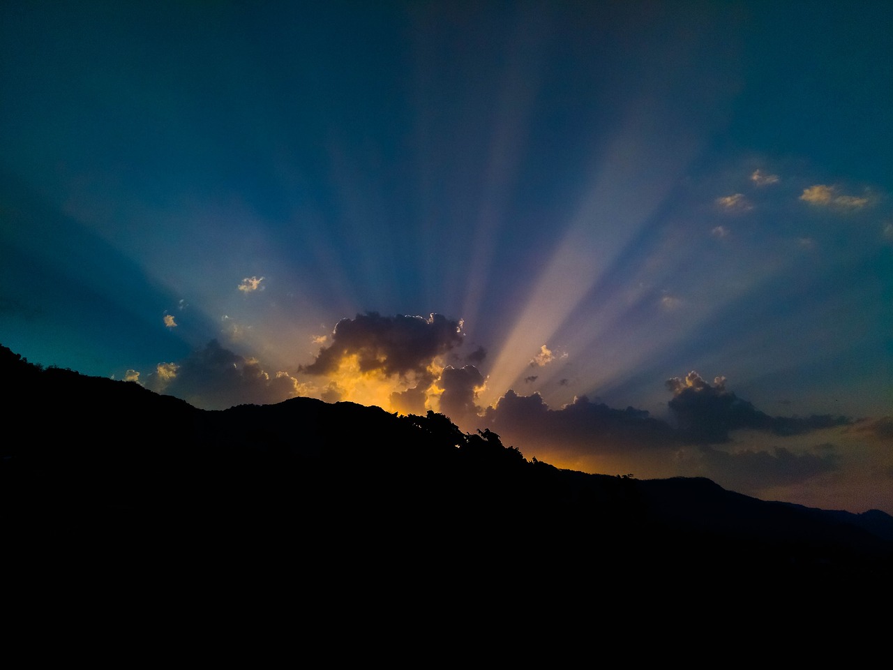夢(mèng)中邂逅仙人，一場(chǎng)神秘的奇幻之旅