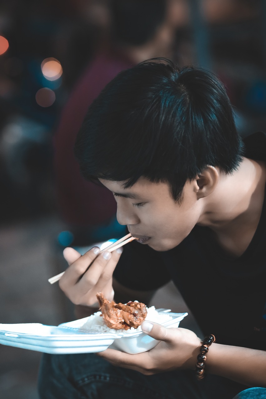 飯錢游戲免費游戲——一窺當代年輕人的生活現狀