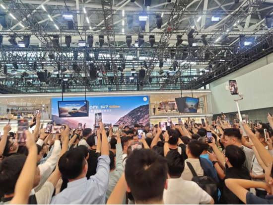 直擊廣州車展：雷軍的車“很亮眼”，但余承東的車“更神秘” | 次世代車研所