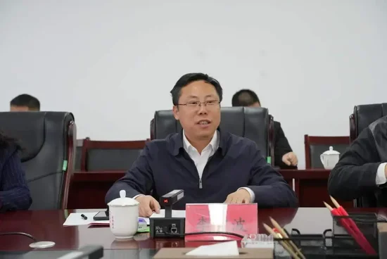 攜手打造政校企科技創新平臺！貴州理工學院與六盤水市政府簽署合作協議