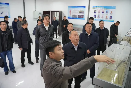 攜手打造政校企科技創新平臺！貴州理工學院與六盤水市政府簽署合作協議