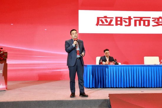 張德芹在茅臺葡萄酒公司2025年度市場工作會上強(qiáng)調(diào)：豐富茅臺產(chǎn)品線、拱衛(wèi)茅臺品牌、傳播茅臺文化