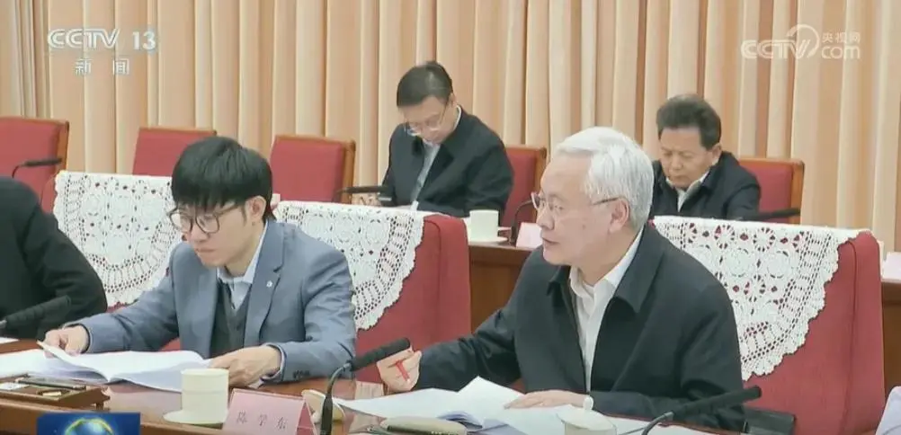 人形機器人、半導體今天為何大漲？答案就在昨晚的《新聞聯播》里