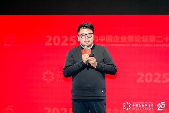 同為杭州六小龍，強腦科技創始人自曝很多員工屏保是梁文鋒……