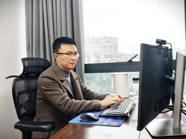 全國人大代表董偉：將繼續建議減輕多孩家庭的基本生活成本支出