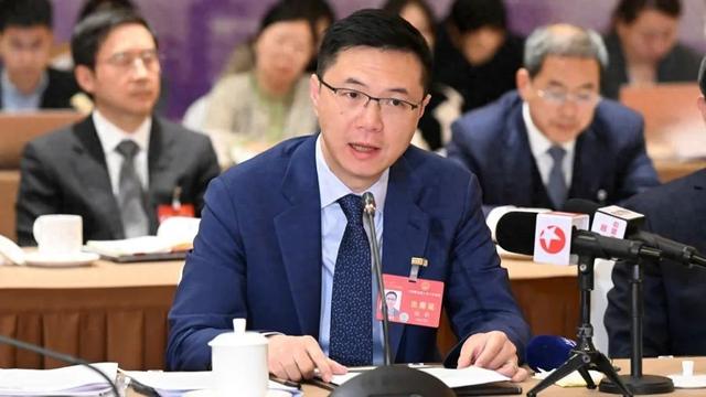 全國(guó)人大代表田軒：建議寬容失敗，鼓勵(lì)不拘一格降人才