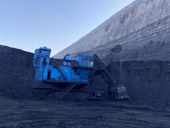 全球首臺(tái)！禾望變頻器助力220T純電動(dòng)礦用自卸車下線
