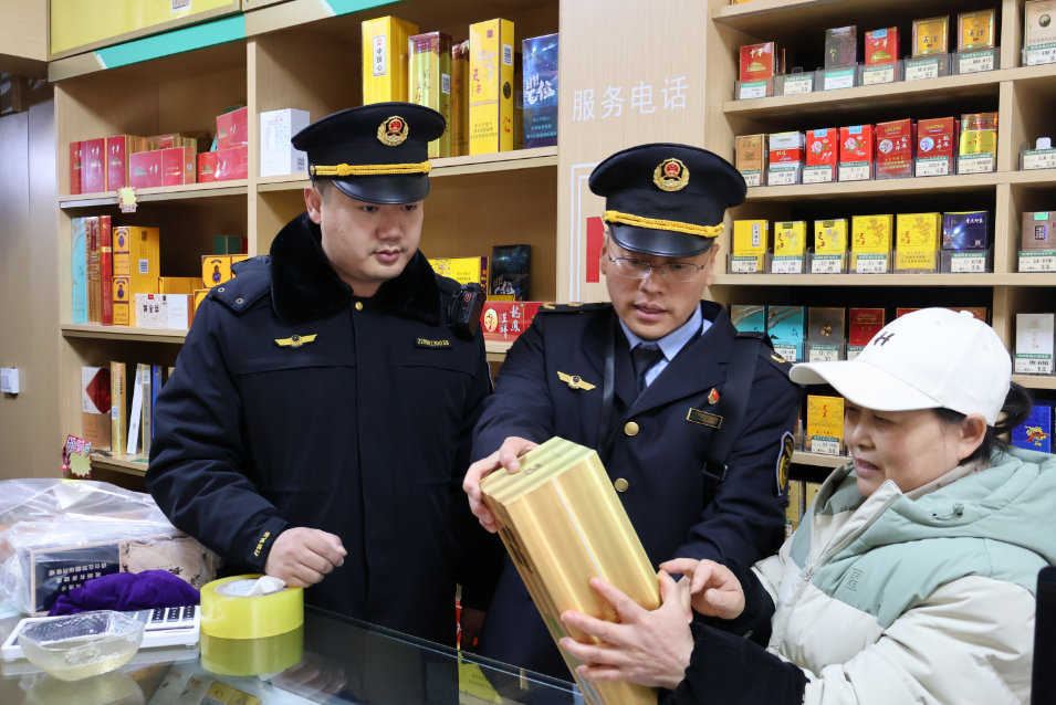 重慶涪陵區市場監管局查獲涉嫌商標侵權白酒24瓶