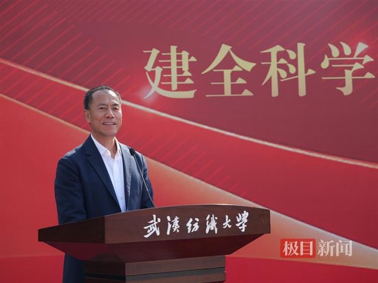 1000萬美元！知名校友穩健醫療董事長李建全捐贈的這棟樓落成投用
